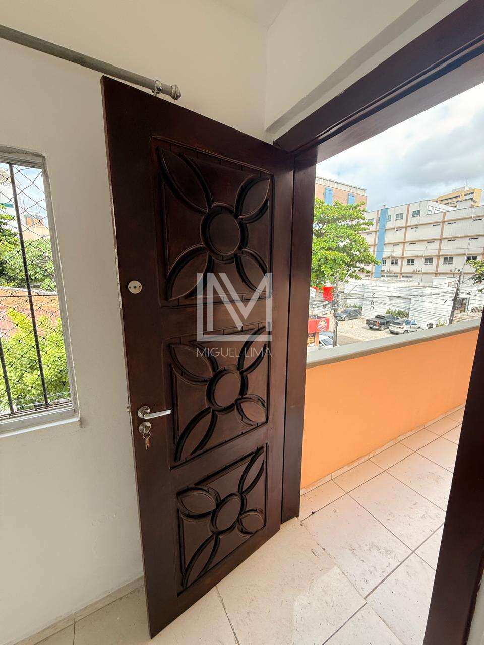  - ALUGUEL APARTAMENTO no coração da ALDEOTA